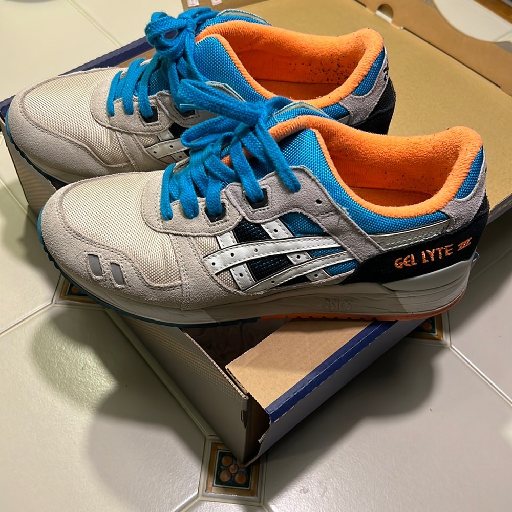 ASICS Gel-Lyte lll “Grey Orange” Size 7.5 Mens Original box.